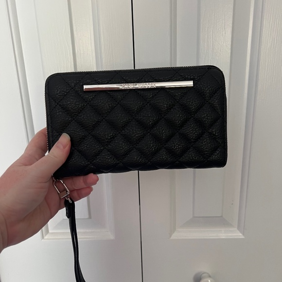 Steve Madden Quilted Black Leather Wallet - Picture 1 of 5